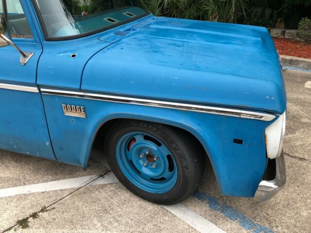 Dodge D100 Sweptline Hot Rod Truck 1971 image number 8