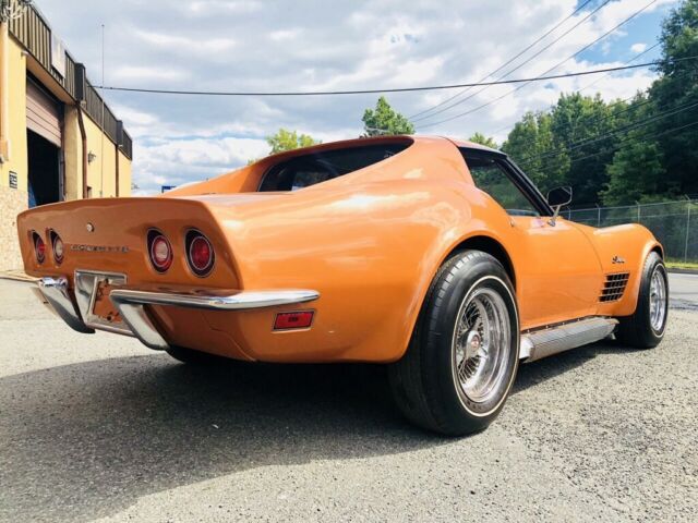 Chevrolet Corvette 1972 image number 23