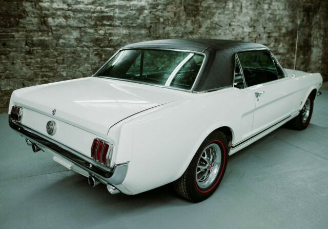 Ford Mustang 1966 image number 29