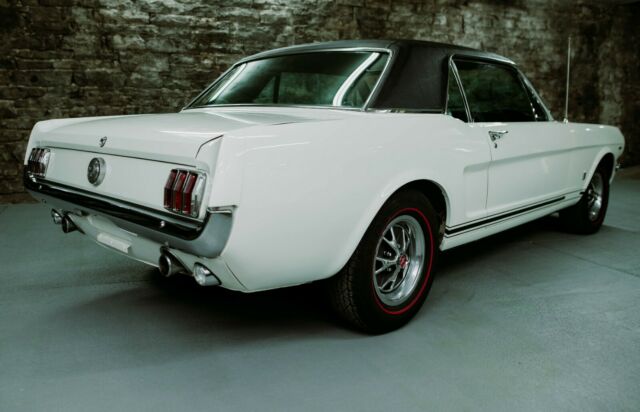 Ford Mustang 1966 image number 30