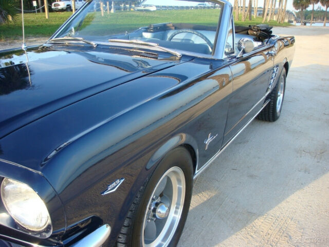 Ford Mustang 1966 image number 21