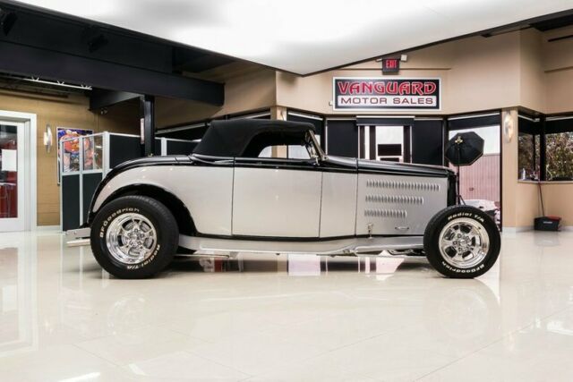 Ford Roadster 1932 image number 12