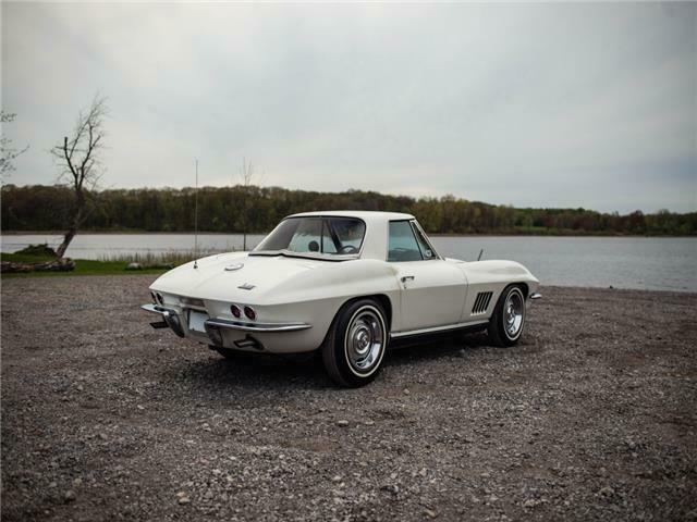 Chevrolet Corvette 1967 image number 28