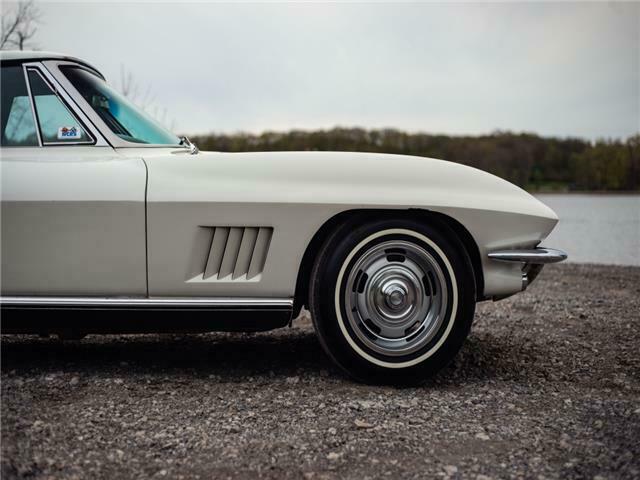 Chevrolet Corvette 1967 image number 29