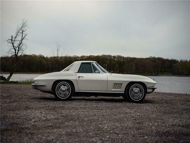 Chevrolet Corvette 1967 image number 3