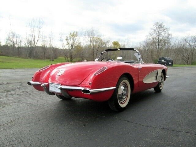 Chevrolet Corvette 1960 image number 10