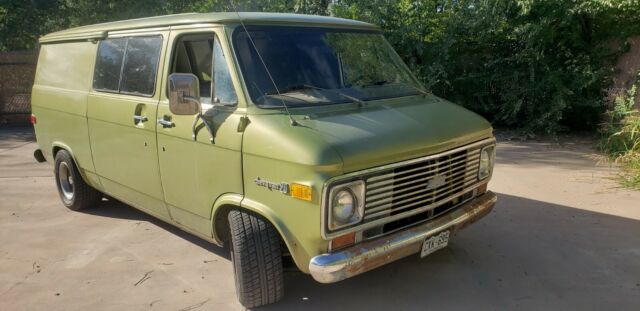 Chevrolet G20 Van 1972 image number 7