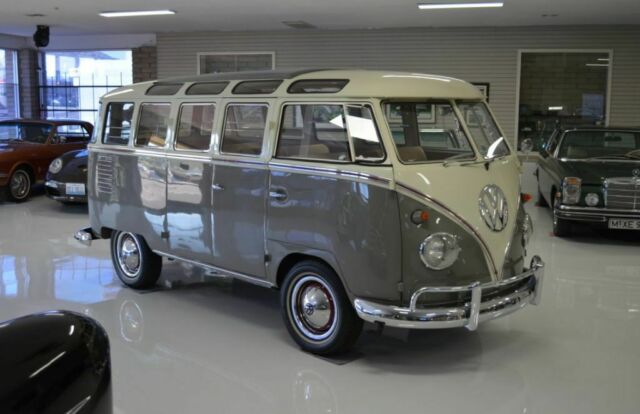 Volkswagen 23 Window Microbus 1958 image number 13