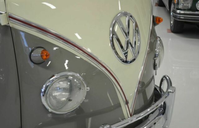 Volkswagen 23 Window Microbus 1958 image number 18