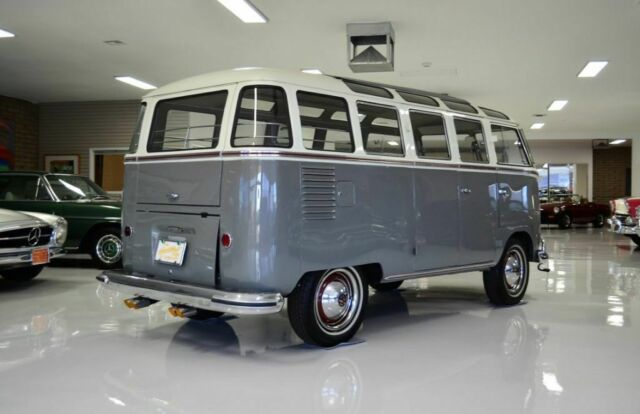 Volkswagen 23 Window Microbus 1958 image number 34