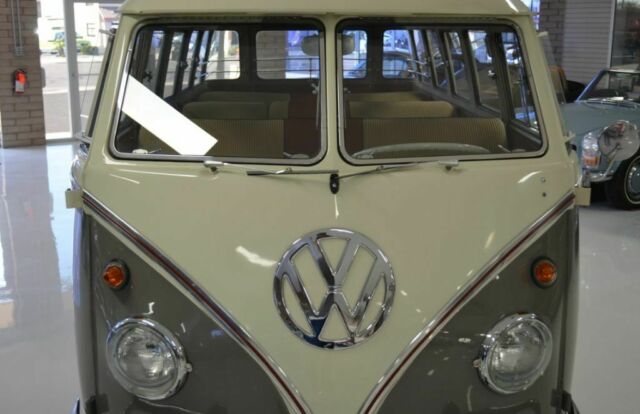 Volkswagen 23 Window Microbus 1958 image number 41