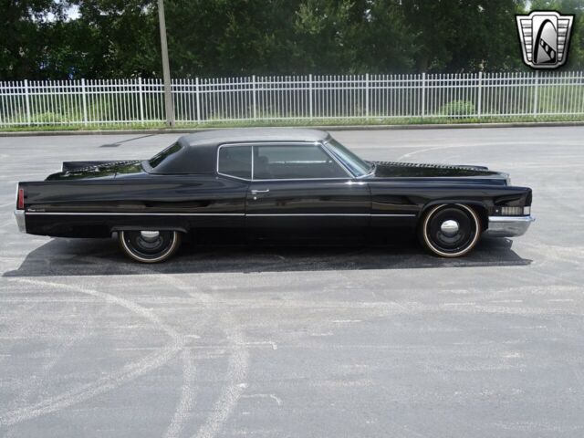 Cadillac DeVille 1970 image number 6