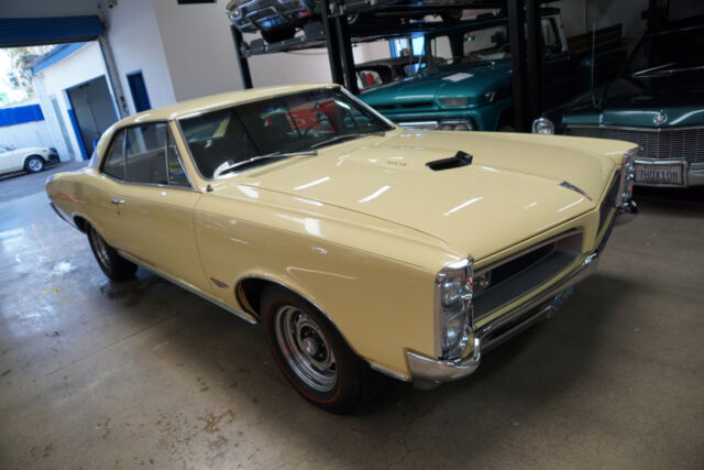 Pontiac GTO 2 Dr Hardtop 1966 image number 28