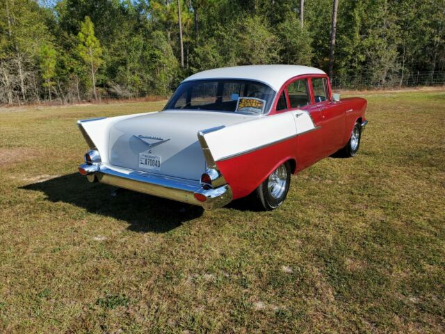 Chevrolet Bel Air/150/210 1957 image number 2