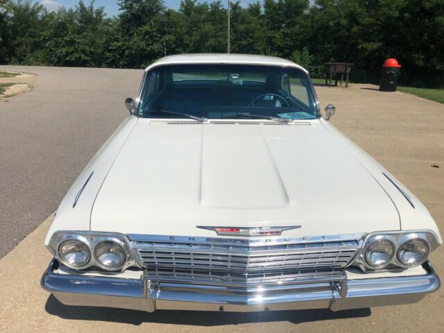 Chevrolet Impala 1962 image number 28