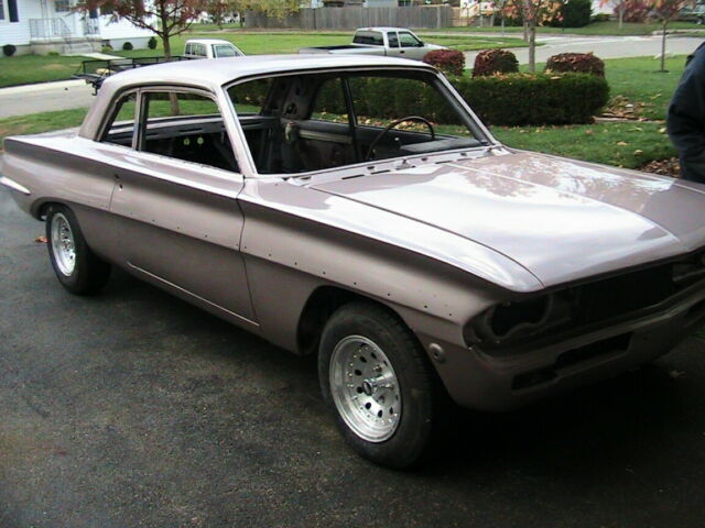 Oldsmobile Cutlass 1961 image number 0