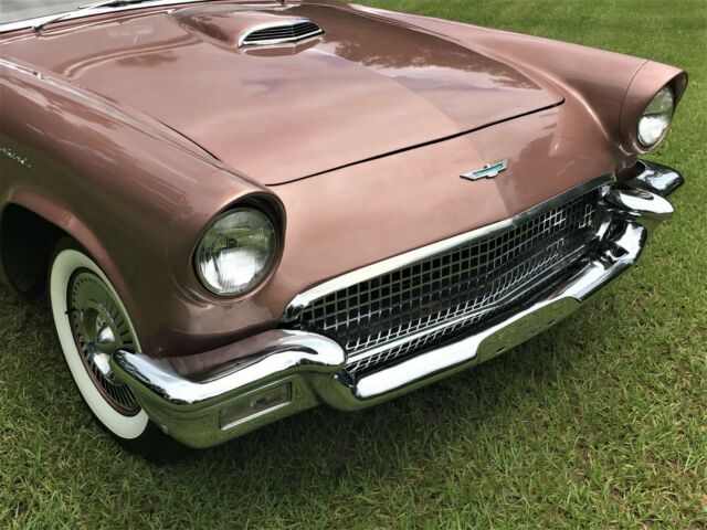 Ford Thunderbird 1957 image number 26