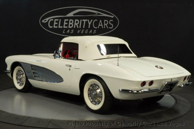 Chevrolet Corvette 1961 image number 3