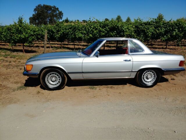 Mercedes-Benz 400-Series 1973 image number 1