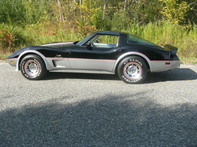 Chevrolet Corvette 1978 image number 1