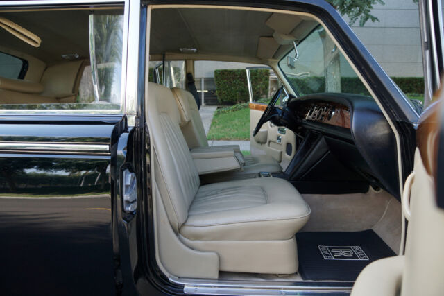 Rolls-Royce Silver Shadow LWB with Divider 1971 image number 44