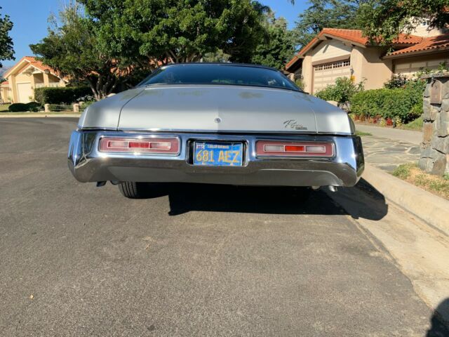 Buick Riviera 1970 image number 25