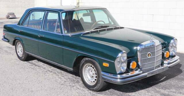 Mercedes-Benz 280 SEL 4.5 1972 image number 13