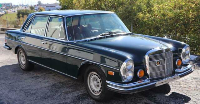 Mercedes-Benz 280 SEL 4.5 1972 image number 30