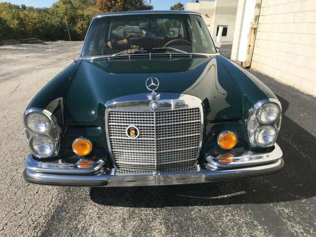 Mercedes-Benz 280 SEL 4.5 1972 image number 31