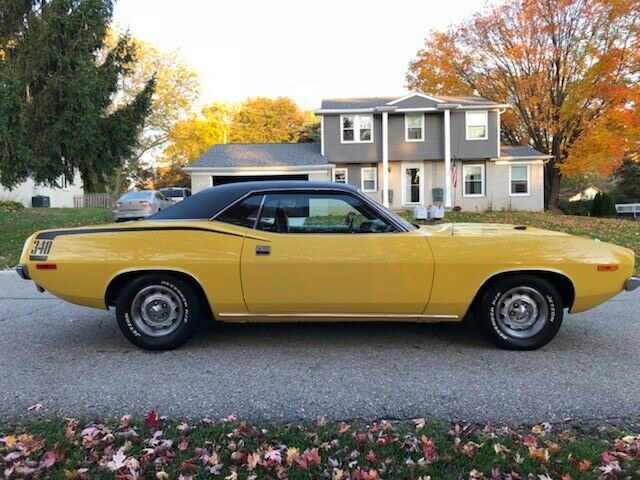 Plymouth Barracuda 1973 image number 30