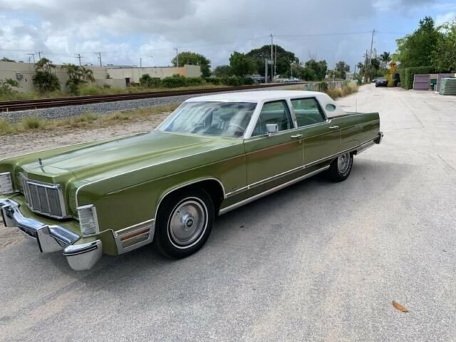 Lincoln Continental 1975 image number 1