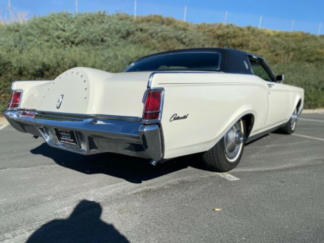 Lincoln Continental 1969 image number 10