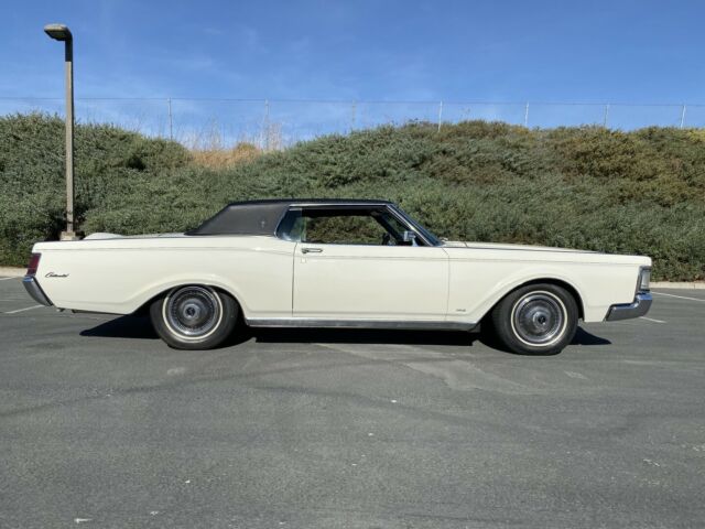 Lincoln Continental 1969 image number 13