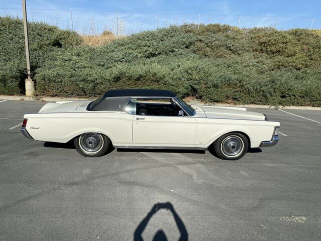 Lincoln Continental 1969 image number 14