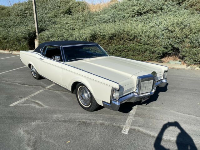 Lincoln Continental 1969 image number 16