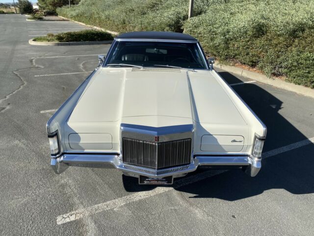 Lincoln Continental 1969 image number 19