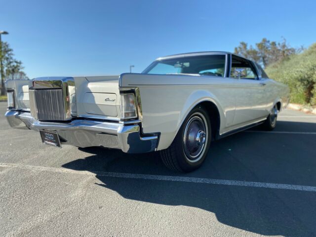 Lincoln Continental 1969 image number 20