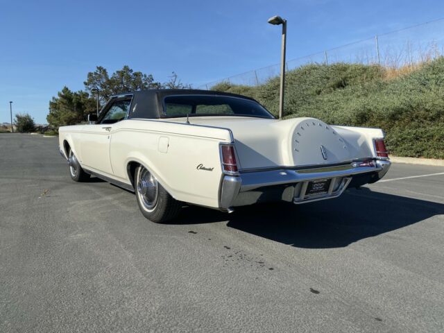 Lincoln Continental 1969 image number 28