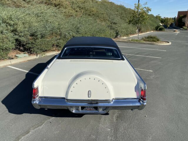 Lincoln Continental 1969 image number 32