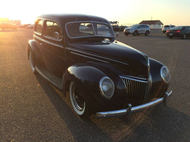 Ford Deluxe 1939 image number 11