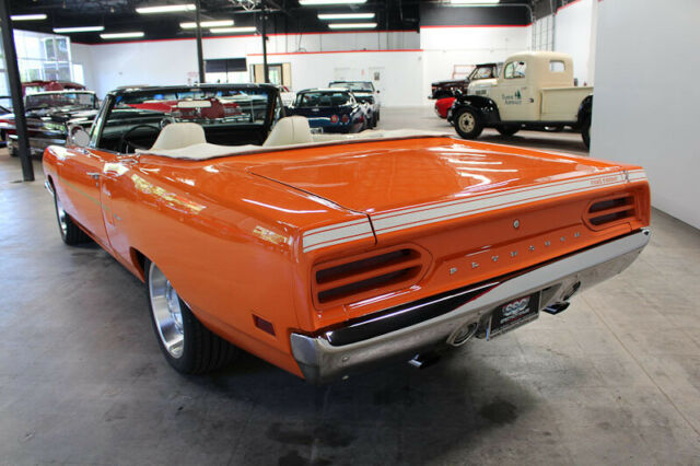 Plymouth Road Runner 1970 image number 10