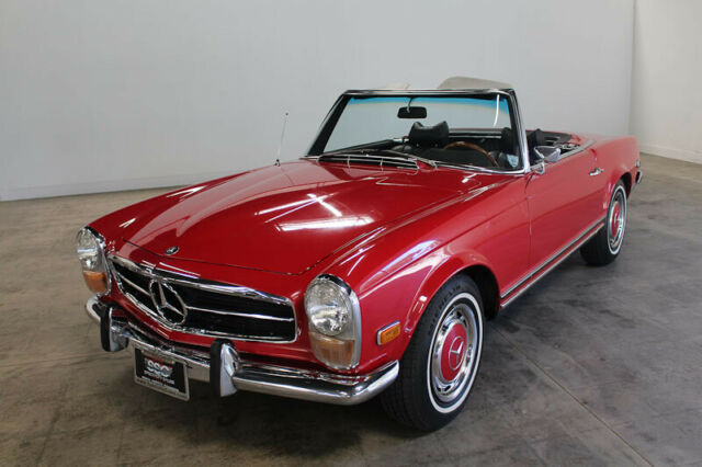 Mercedes-Benz SL-Class 1970 image number 19