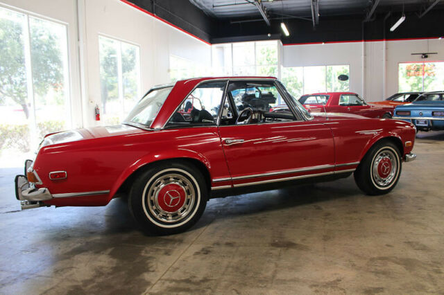 Mercedes-Benz SL-Class 1970 image number 8