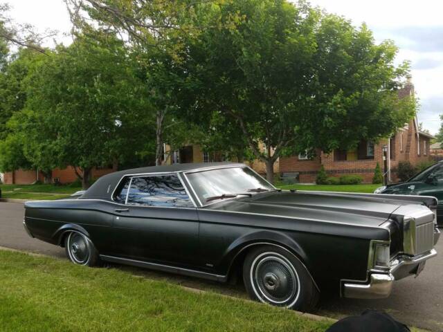 Lincoln Mark III 1969 image number 1