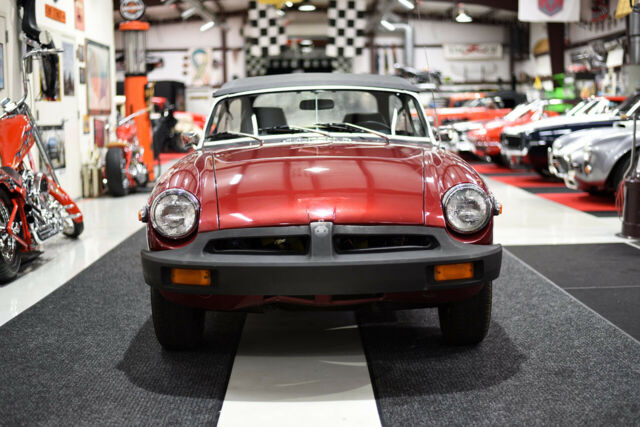 MG MGB 1977 image number 22