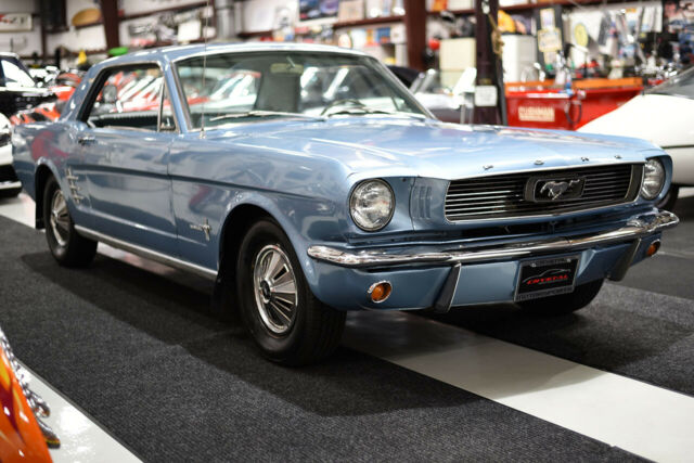 Ford Mustang 1966 image number 27