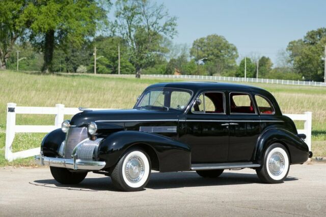 Cadillac Series 61 1939 image number 0