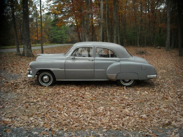 Chevrolet Styleline Deluxe 1951 image number 1