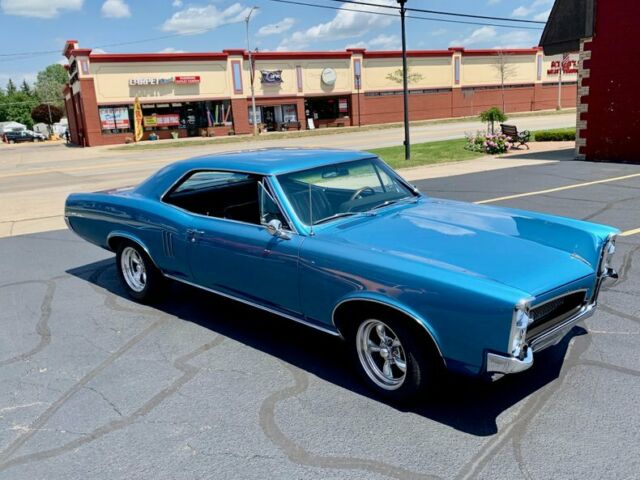 Pontiac Le Mans 1967 image number 3