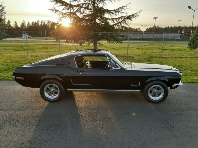 Ford Mustang 1968 image number 2